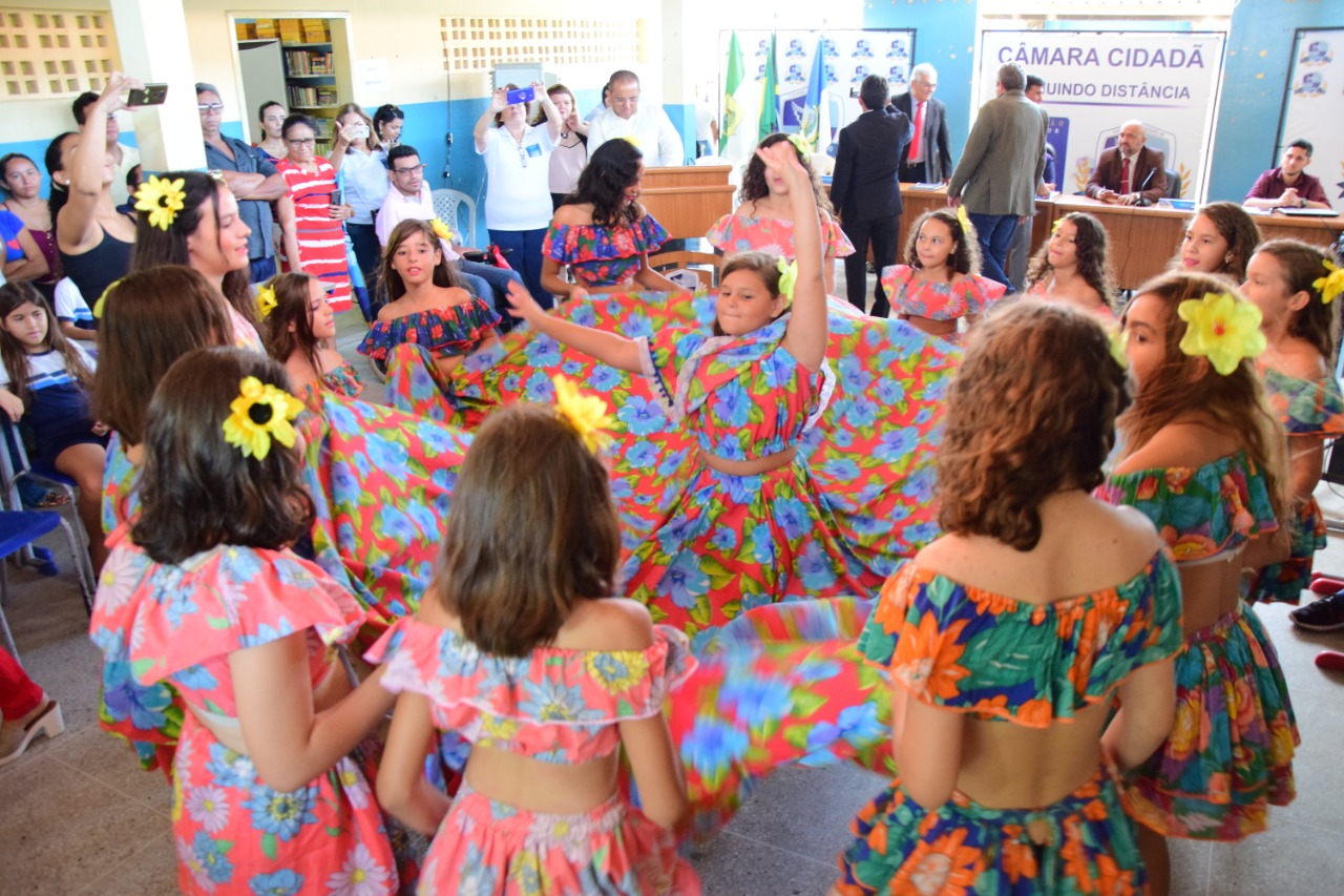 Câmara Cidadã apresenta vocação artística de escola